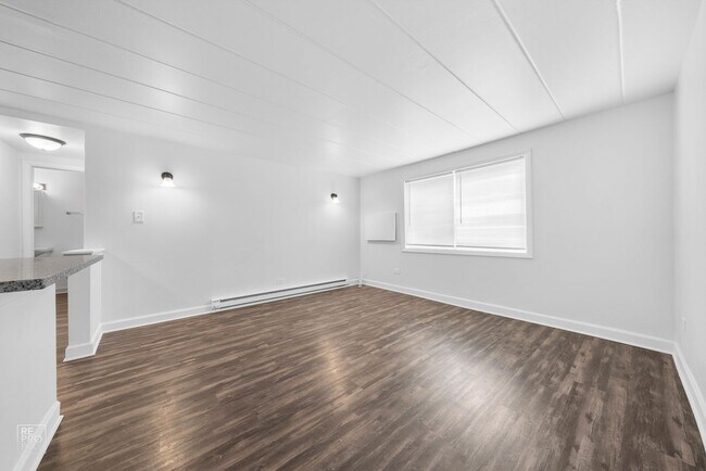 Building Photo - 5129 W Roosevelt Rd