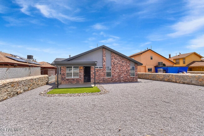 Building Photo - 12117 Desert Quail Ave