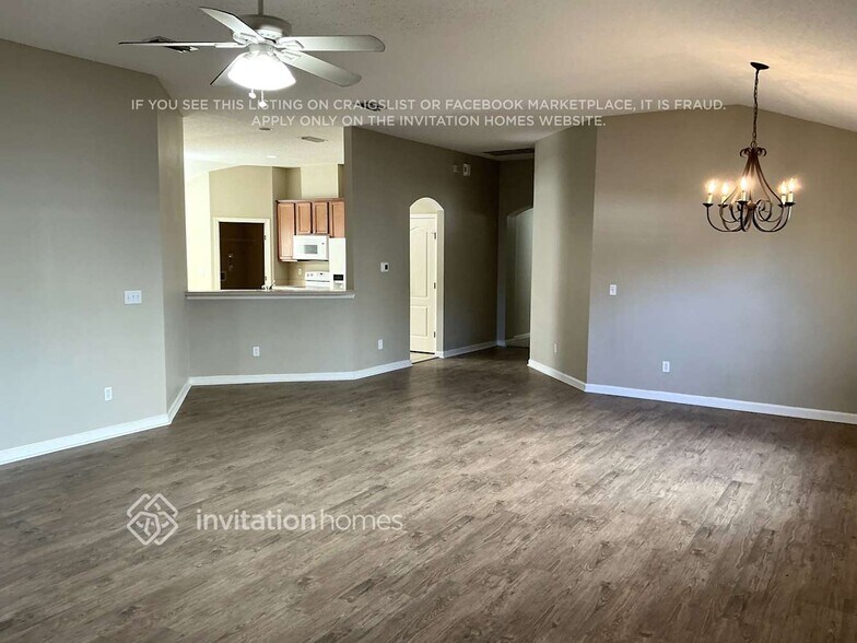 Building Photo - 3675 Blue Wing Ct