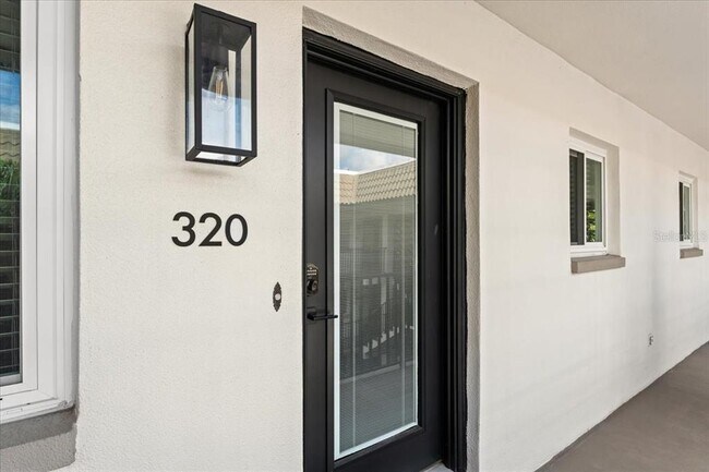 Building Photo - 125 5th Ave NE