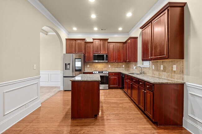 Building Photo - 1023 Iris Glen Dr