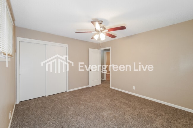 Building Photo - 7611 E 107th St