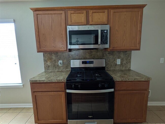 Building Photo - 6242 El Granate Dr