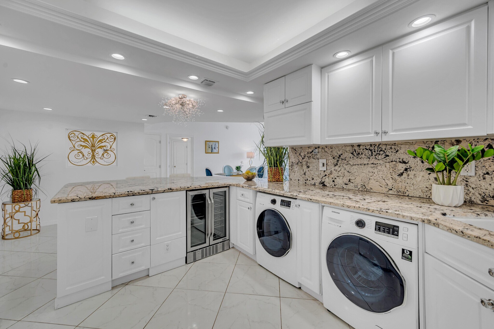 Building Photo - 4020 Galt Ocean Dr