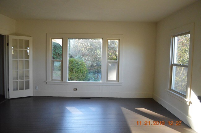 Building Photo - 75905 Gp Erickson Rd