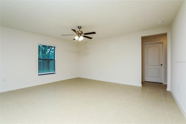 Building Photo - 35685 Rose Moss Ave