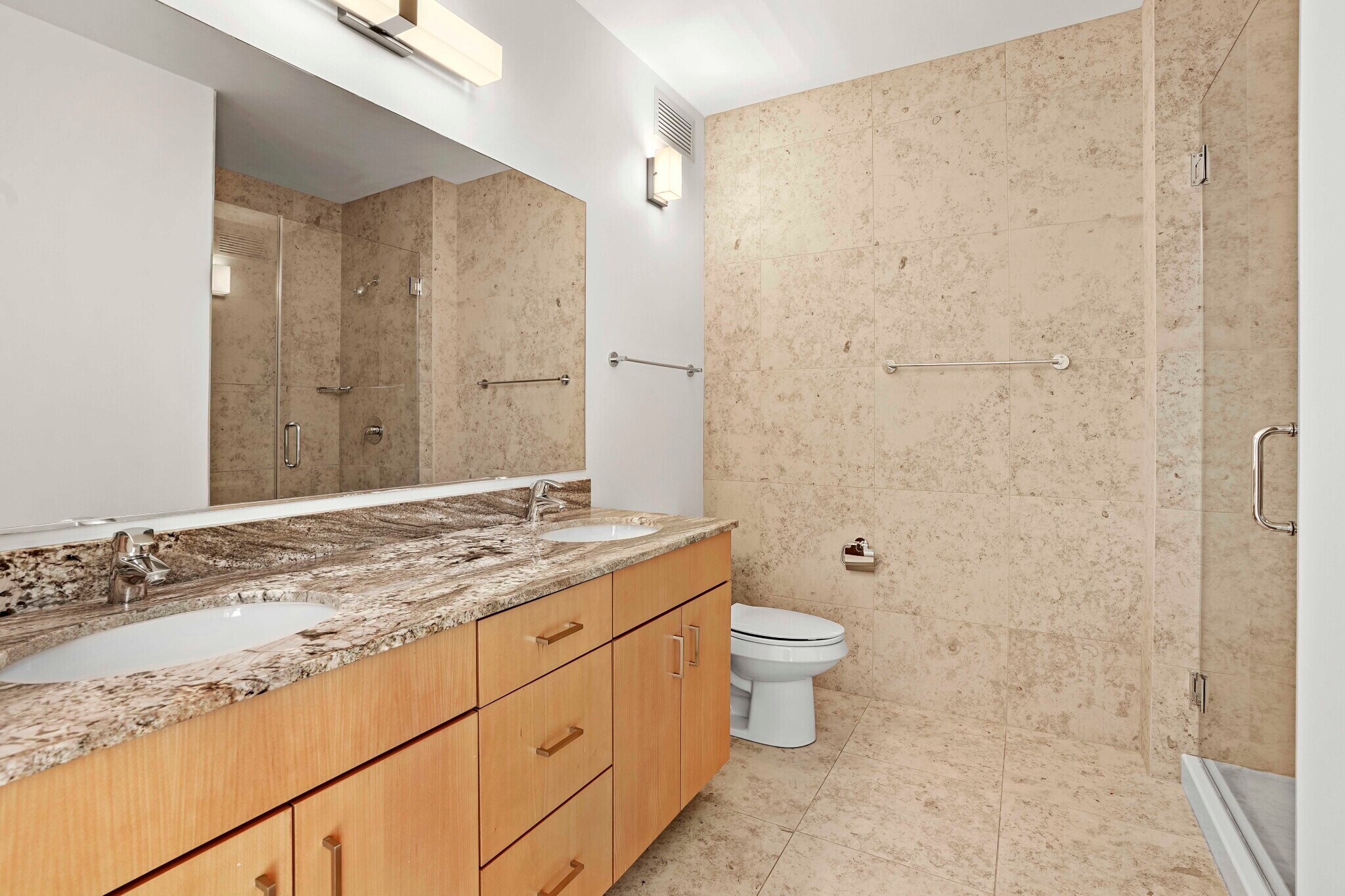 Building Photo - 181 E Illinois St