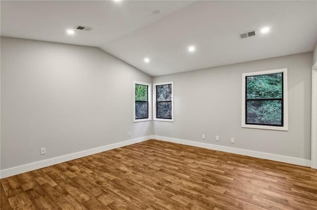Building Photo - 3415 Owens Pass NW