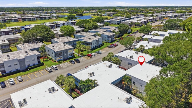 Building Photo - 452 Normandy Ln