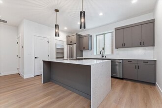 Building Photo - BRAND NEW 3 bed 3.5 bath townhouse