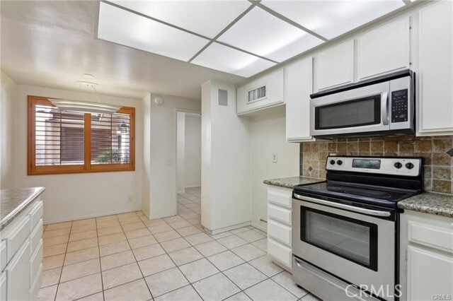 Building Photo - 3213 La Encina Way