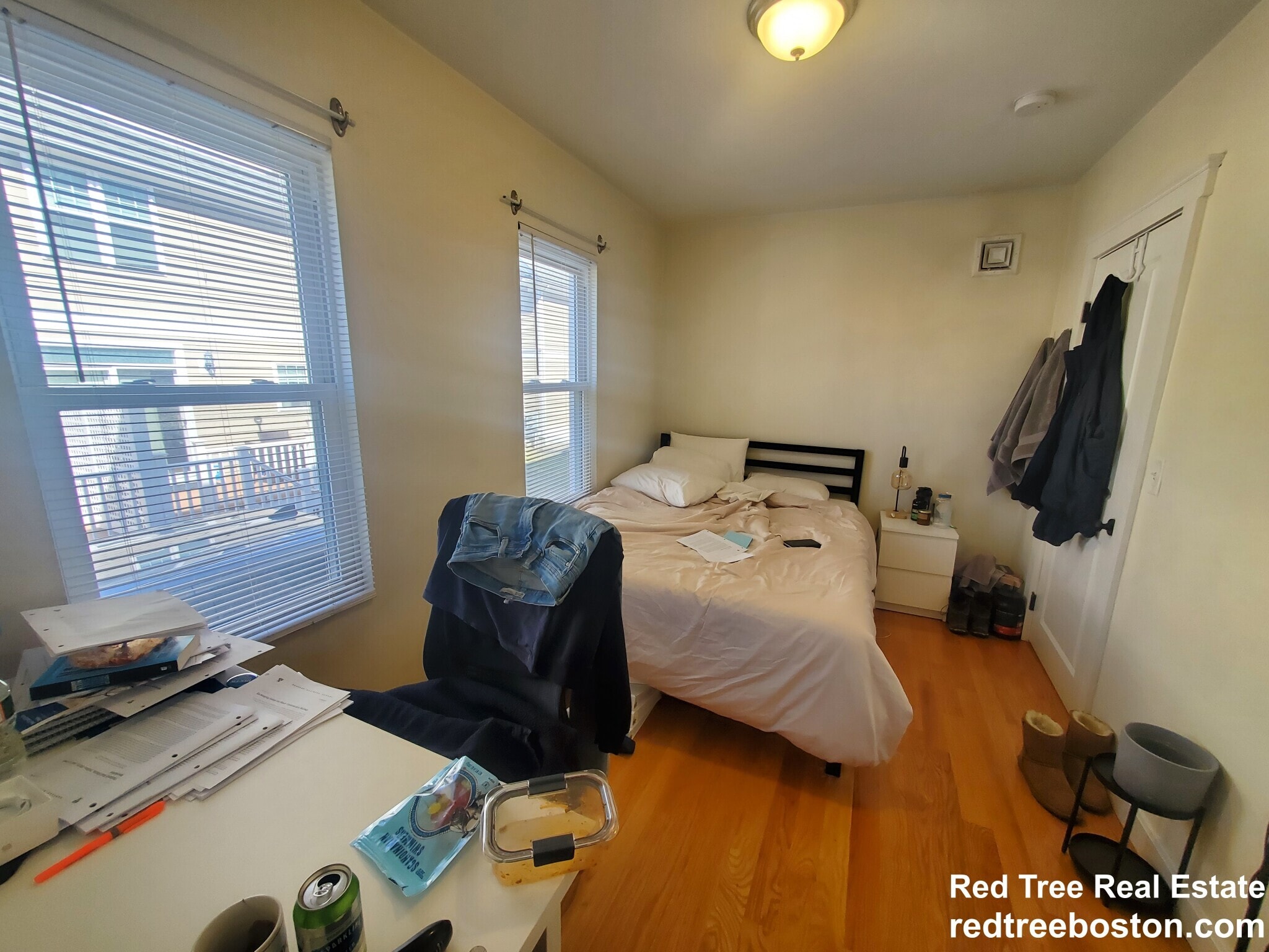 Building Photo - 23 Weitz St