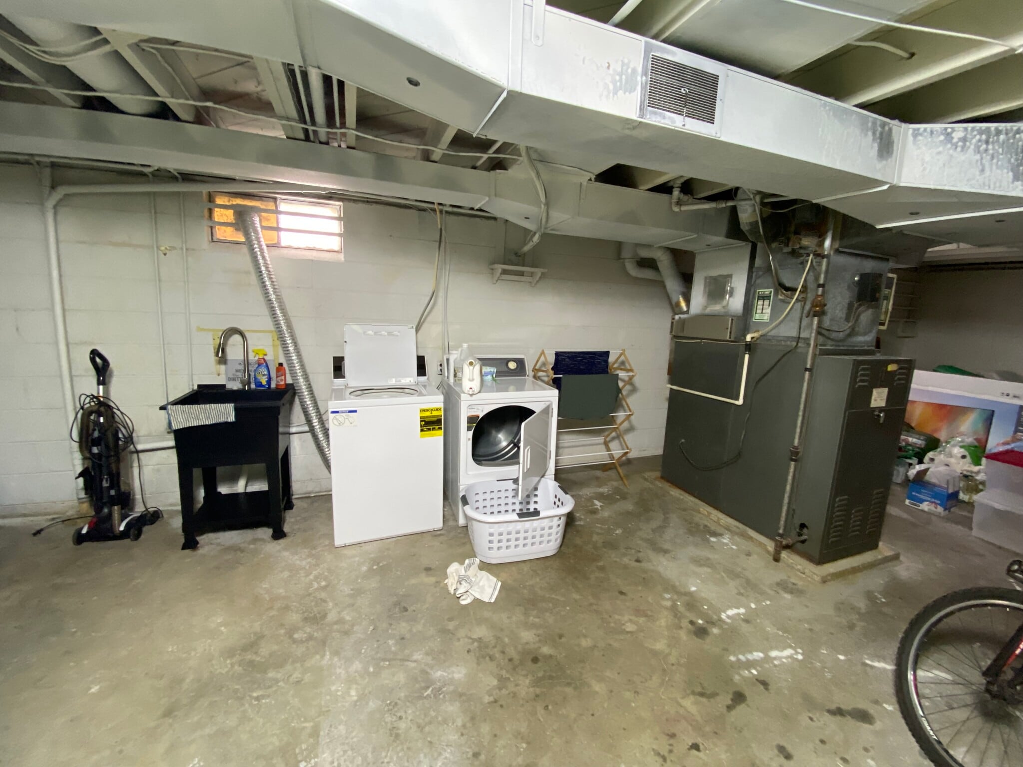Basement washer and dryer hook ups - 216 Dort Ln NW