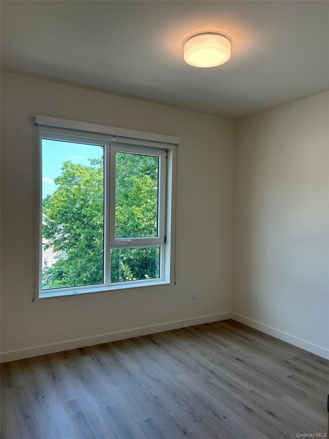 Building Photo - 44 Springside Ave