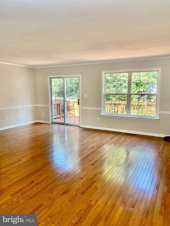 Building Photo - 4863 Benecia Ln