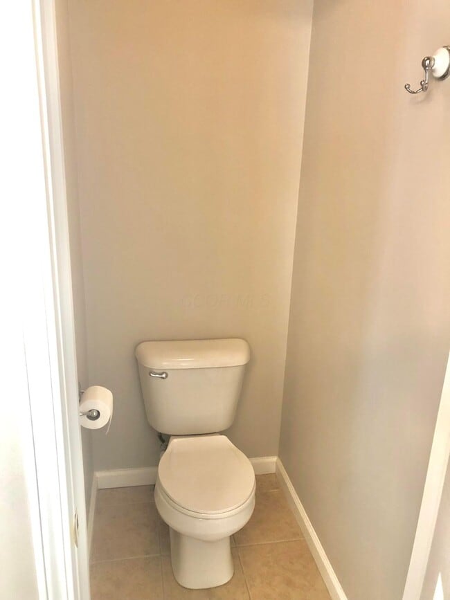 Building Photo - 2916 Abbey Knoll Dr