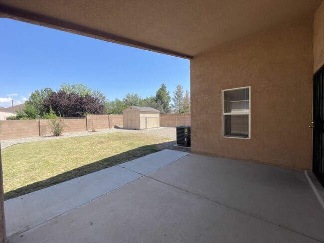 Building Photo - 10011 Calle Chulita NW