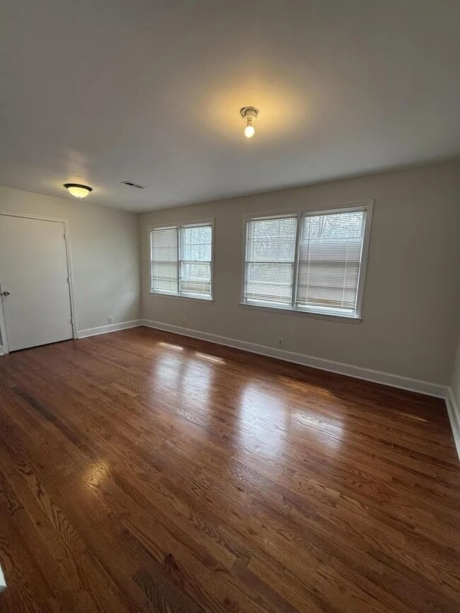 Building Photo - 4442 Reona Ave