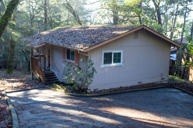 Building Photo - 25084 Cobb Dr