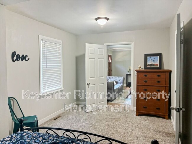 Building Photo - 10015 Seminole Rd