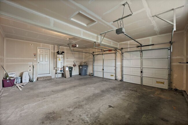 Building Photo - Charming 3-Bed Craftsman in DuPont | Trail...