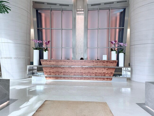 Building Photo - 18201 Collins Ave