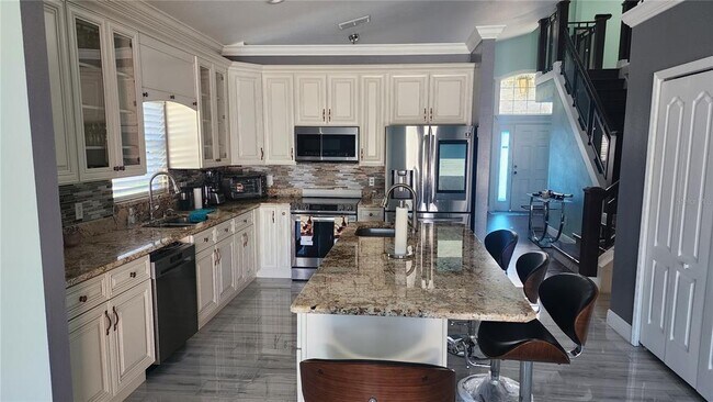 Building Photo - 7809 Rex Hill Trail