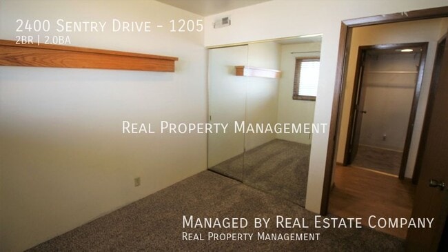 Building Photo - 2400 Sentry Dr