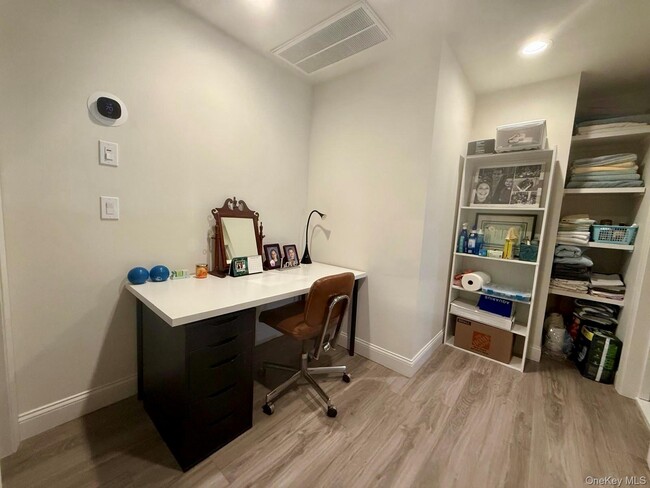 Building Photo - 177 Upper Croton Ave