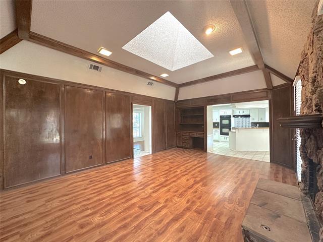 Building Photo - 1706 Hanover Dr