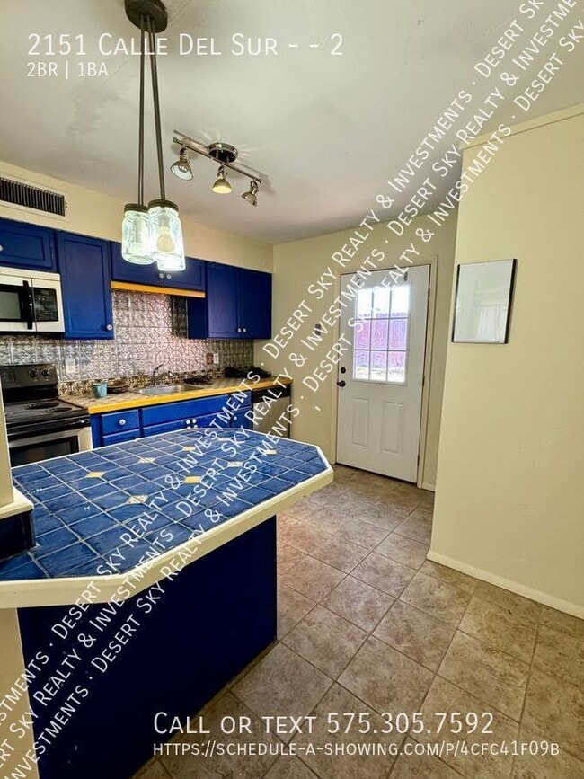 Building Photo - 2151 Calle Del Sur