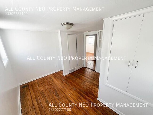 Building Photo - 1180 Murray Ave