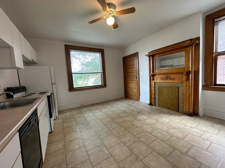 4821 Center Ave #2 - 4821 Centre Ave