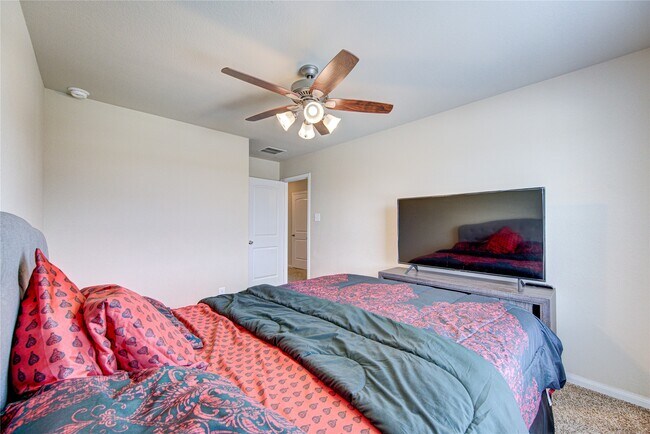 Building Photo - 17206 Quiet Song Ct