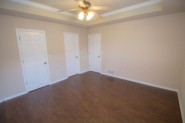 Building Photo - 1871 Harmony St