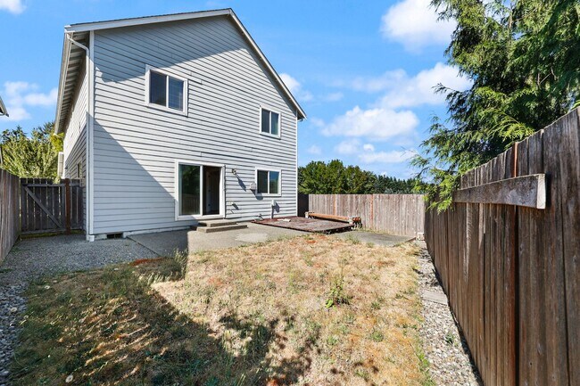 Building Photo - 4335 17th Way NE