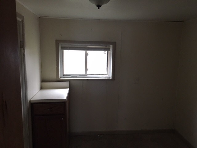 Building Photo - 6080 Park Lake Rd