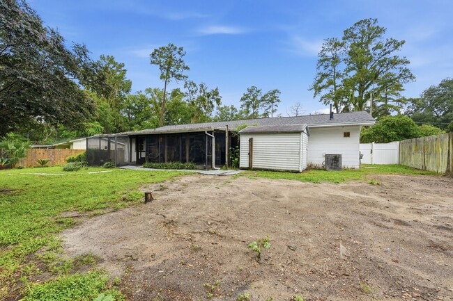 Building Photo - 4731 NW 39th St