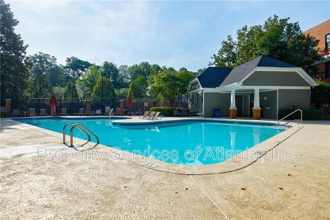 Building Photo - 1755 Liberty Ln