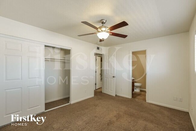 Building Photo - 9608 N 43rd Dr