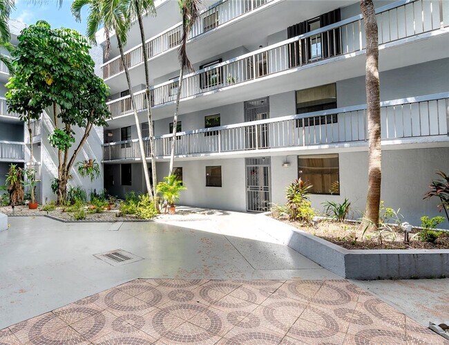 Building Photo - 12219 SW 14th Ln