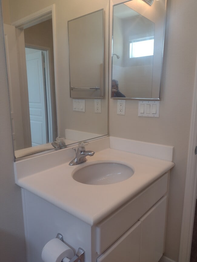 Building Photo - 8256 Triplett Ln