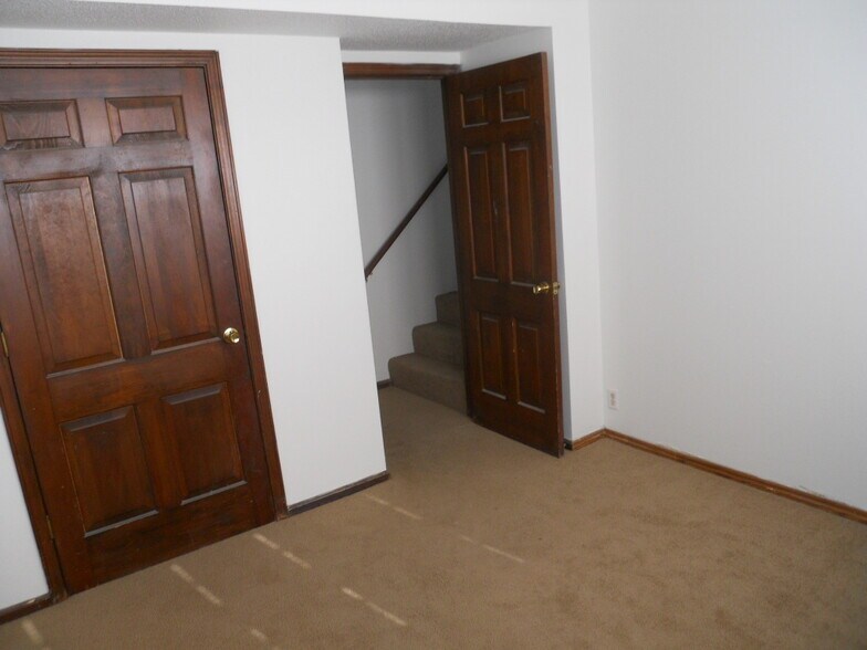 Building Photo - 2711 Ridge Ct