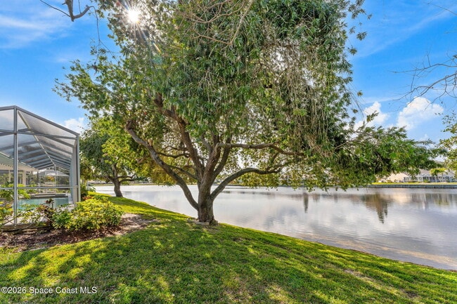 Building Photo - 662 Rossmoor Cir