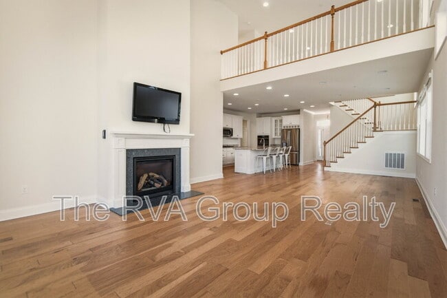 Building Photo - 5025 Rivermere Ln