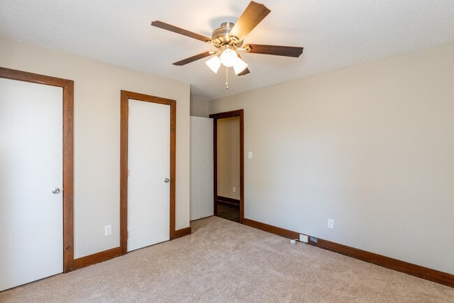 Building Photo - 624 Short Spoon Cir