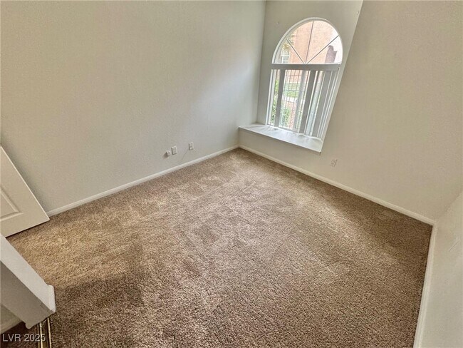 Building Photo - 9325 W Desert Inn Rd