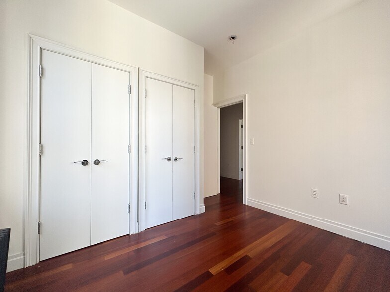 Building Photo - 611 W 137th St