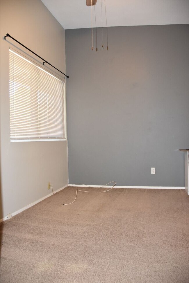Building Photo - Great home in Great Neighborhood