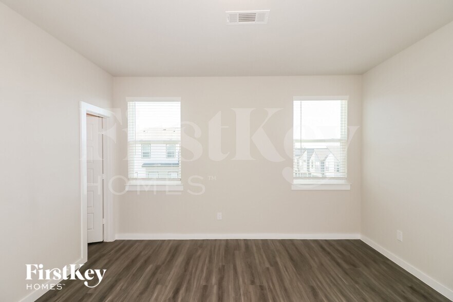 Building Photo - 18436 Idyllic Aly